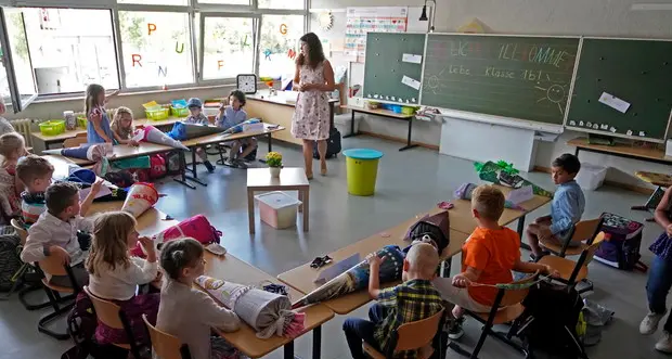 Banchi, orari, mascherine e personale duro attacco dei genitori alla Giunta: «Sulla scuola ancora nessuna risposta»