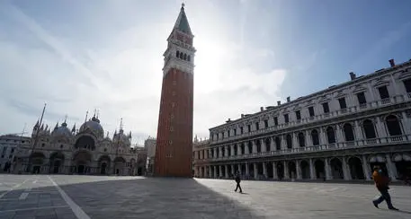Venezia: la finale del premio Campiello in piazza San Marco