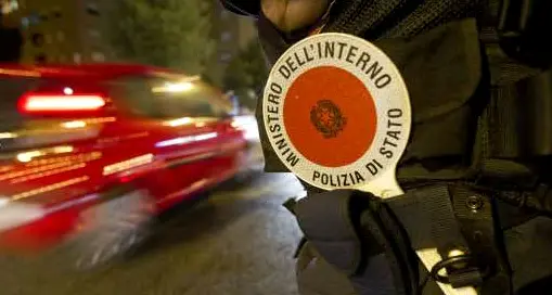 Individuato il motociclista fuggito al posto di blocco