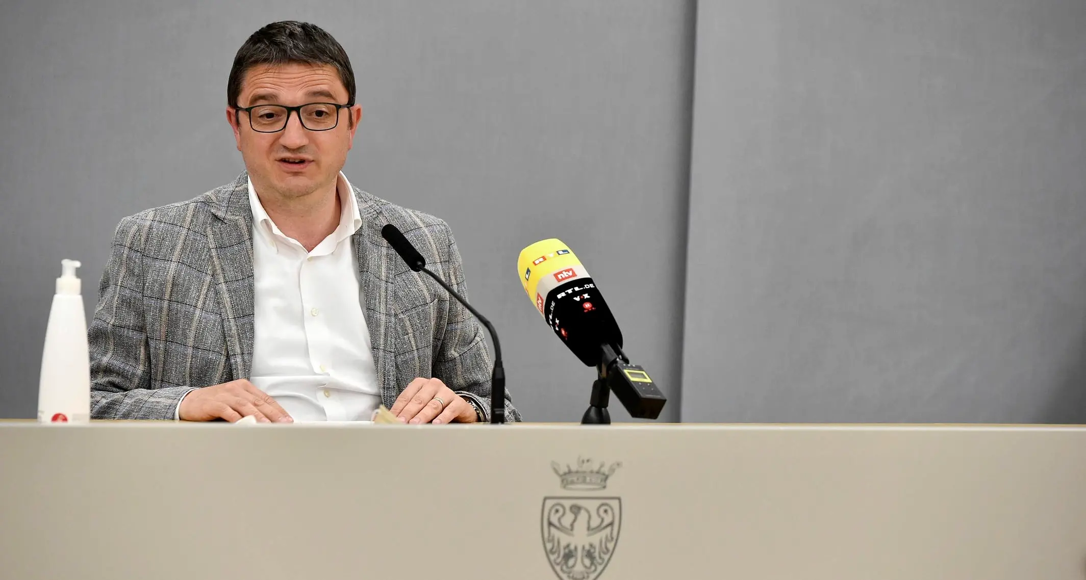 Nuovi orari dei provinciali: Fugatti non vuole rinunciare «Concertazione in agosto»