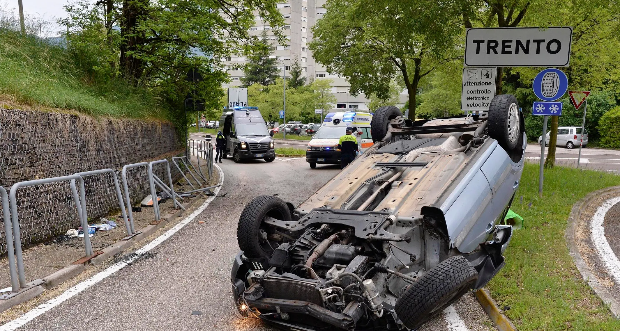Incidenti stradali con \"fuga\": allarme dei vigili a Trento per i pirati nel dopo lockdown