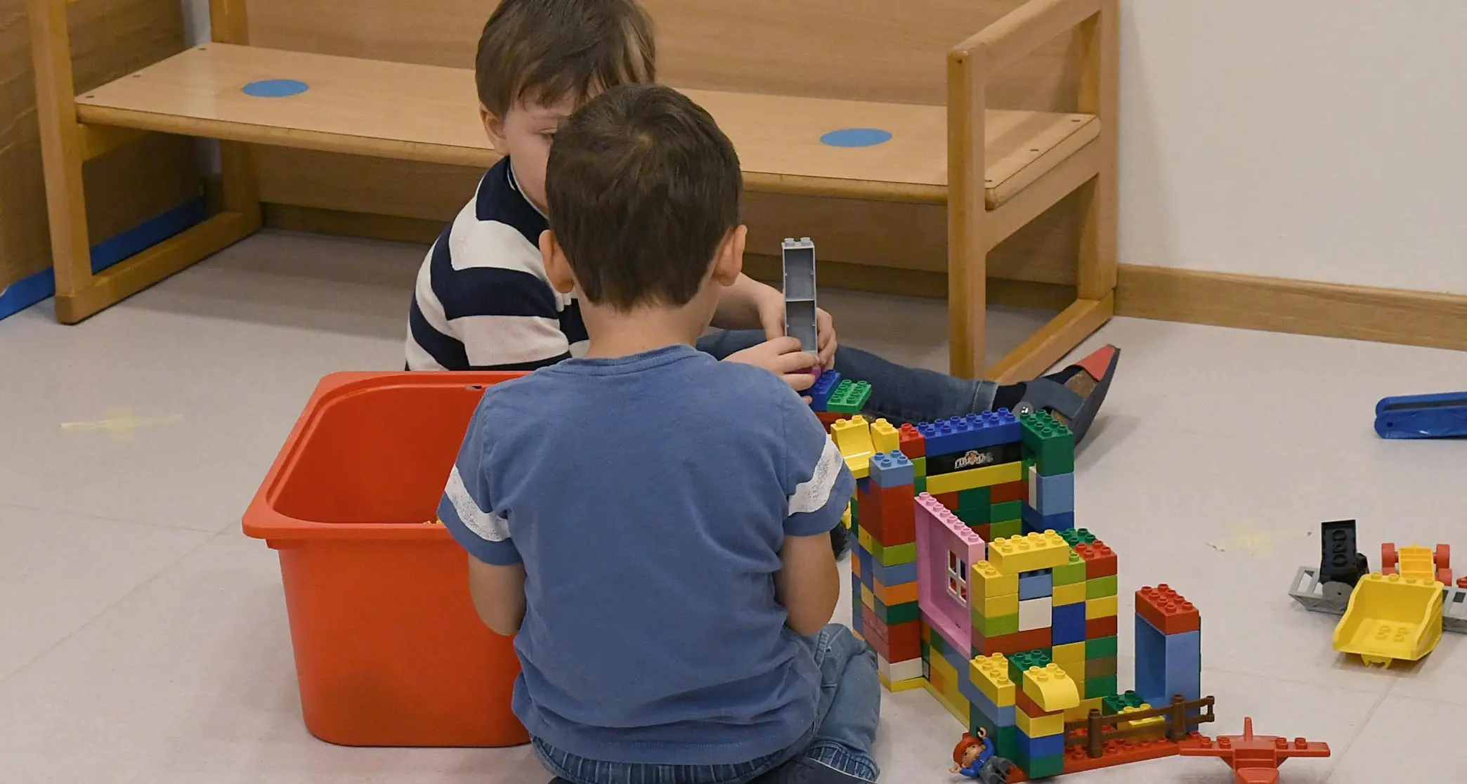 Scuole materne, massimo 22 i bimbi per classe Ridotto il numero per le misure anti-Covid Serviranno 67 sezioni in più: si inizia il 3 settembre