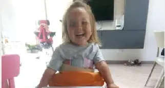 Serve una casa alla piccola Eva A due anni è affetta da atrofia muscolare e la mamma chiede aiuto per lei