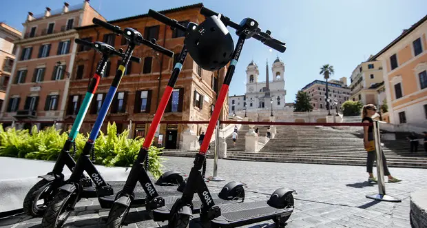 Bonus mobilità, allarme truffe sul web