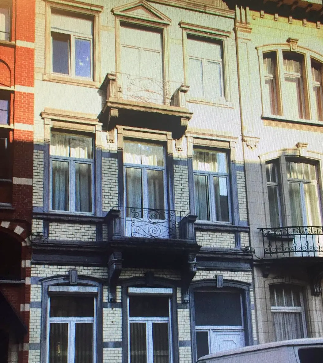 IL FUNZIONARIO EUROPEO GIANFRANCO BORTOLOTTI CADE DAL BALCONE DI CASA E MUORE