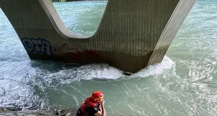 Soccorritore disperso nel fiume durante una esercitazione