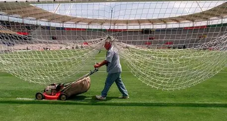 Ritorna il pallone: un calcio al coronavirus