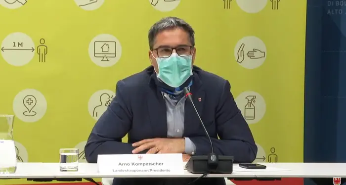 Giro di vite di Kompatscher ecco l'ordinanza anti-Covid con le nuove norme