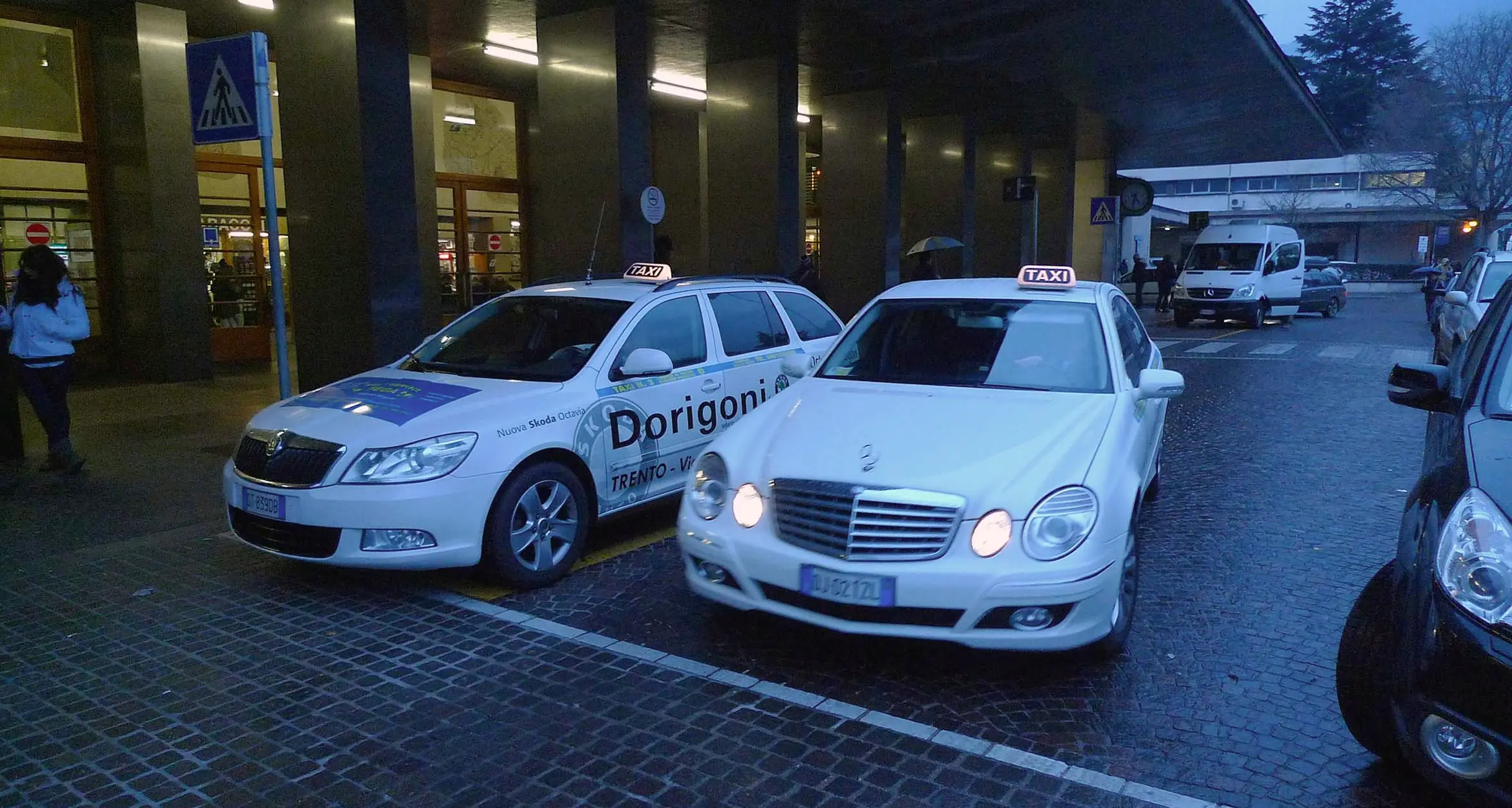 Non più solo di notte: a Trento sconto sui taxi per tutte le donne, sempre