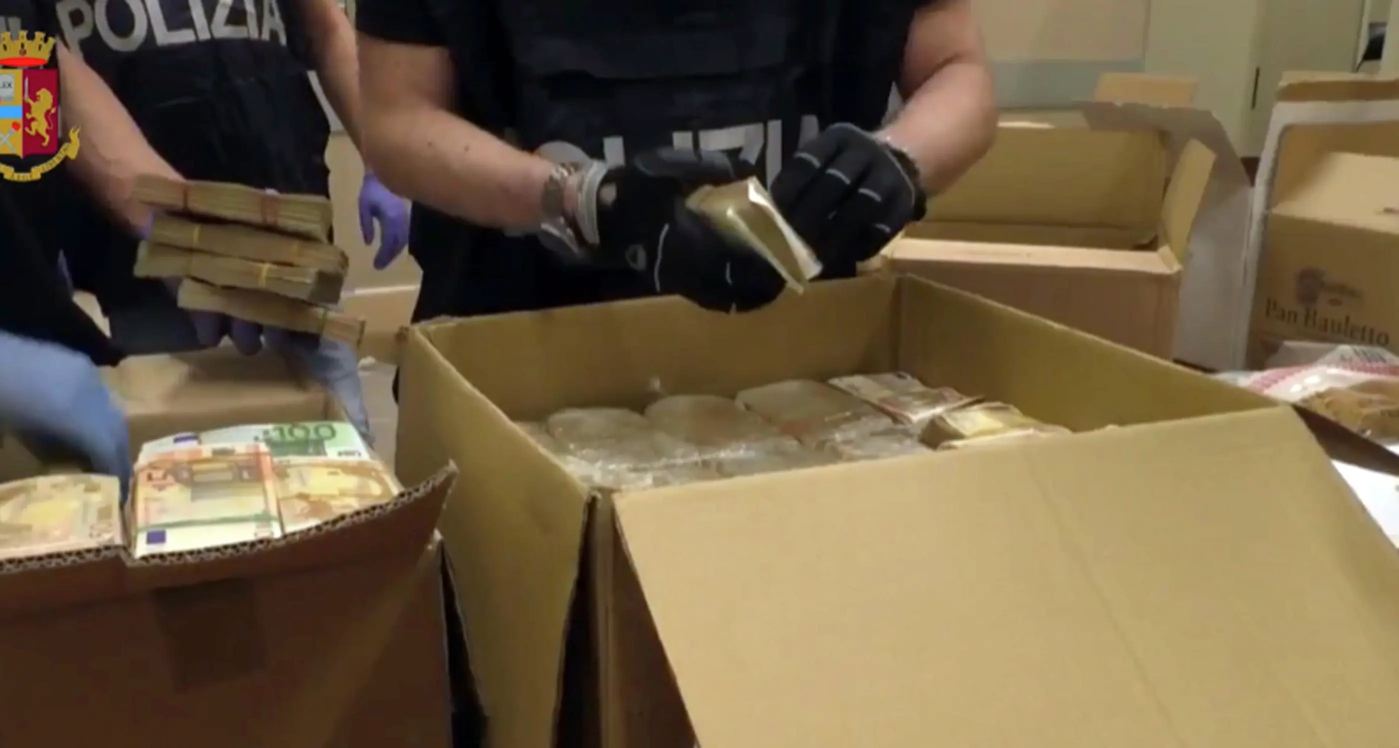 Traffico di droga: trovati 15 milioni in contanti nascosti in un muro