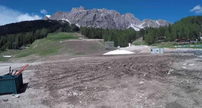 Denuncia di Peraltrestrade Dolomiti «Fra Mondiali e Olimpiadi assalti all'ambiente naturale a Cortina»
