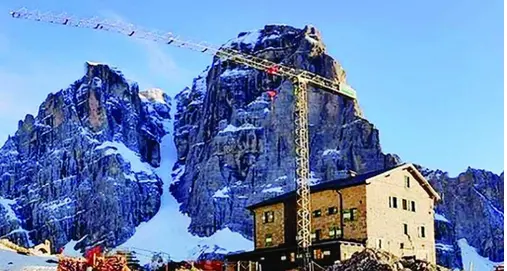 Rifugi, un'estate anche di cantieri Lavori in corso al Brentei e al Pertini