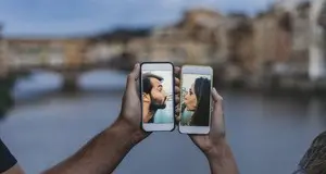 Virus: siti di incontri cambiano le regole su Tinder e Match