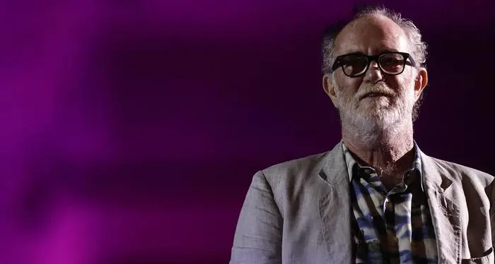 De Gregori: dopo l'epidemia «salviamo i cantanti in Italia sono un patrimonio»