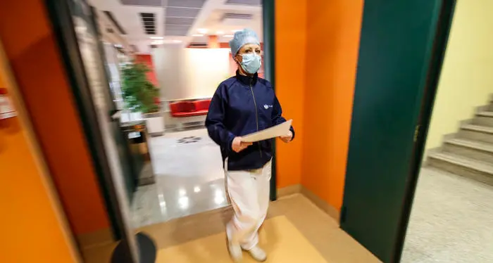 Virus: arrivate oggi 30mila mascherine per i lavoratori delle aziende del Trentino