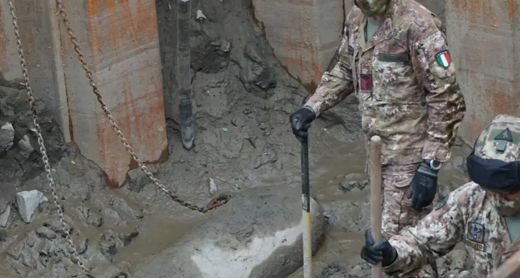 Disinnescata la bomba americana Quasi mille kg di esplosivo- Video