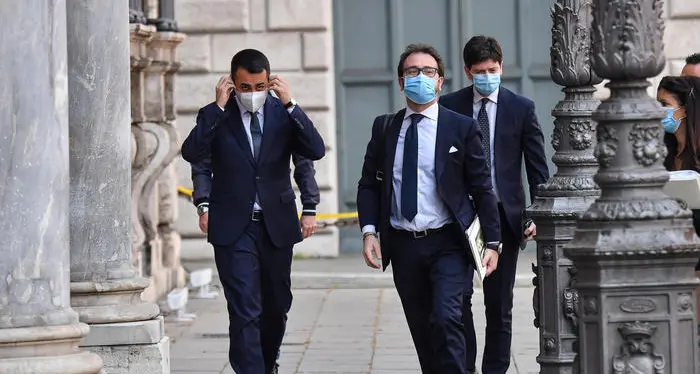 Bonafede, il Senato respinge le mozioni di sfiducia dopo l'annunciato no di Renzi
