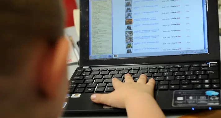 Vietato il ritiro di tablet e pc a scuola Stop da Conte, la Provincia si adegua Ricorso ai corrieri o a volontari