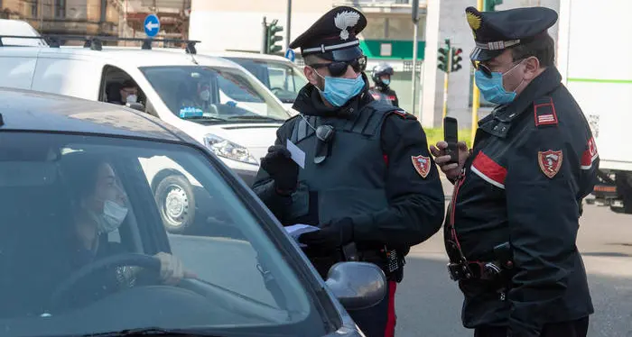 Il Governo proroga il blocco l'Italia in \"lockdown\" fino al 3 maggio \"Troppi rischi nei weekend festivi\"