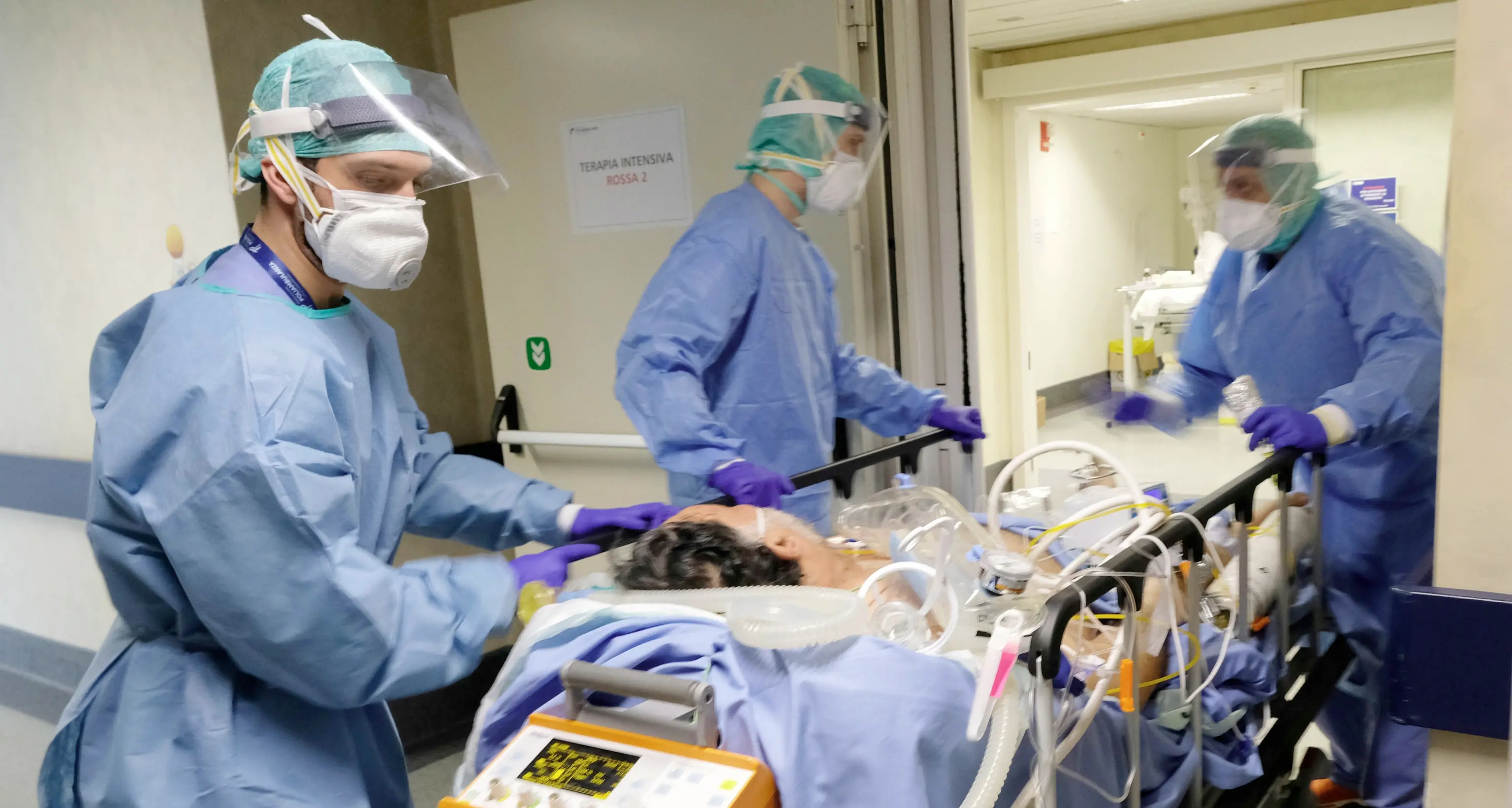 Giovane medico arcense a Brescia: \"Qui in terapia intensiva la metà dei pazienti muore\"