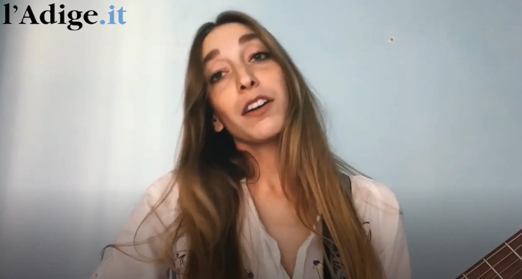 Canzoni da quarantena: Caterina dedica le note di \"Quando\" ai lettori dell'Adige