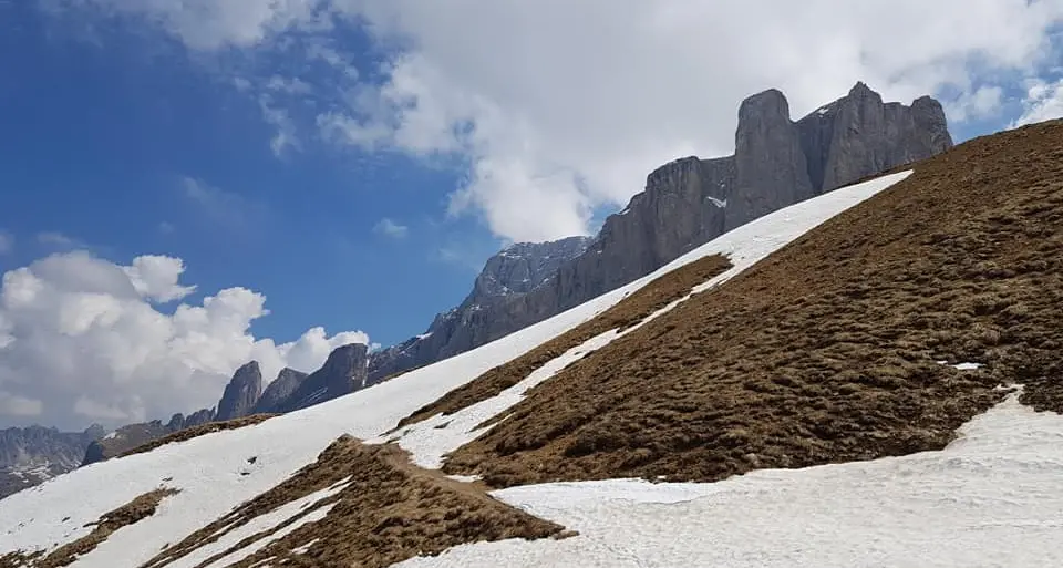Nel 78 per cento delle montagne di tutto il mondo la neve è in calo, anche ad alta quota