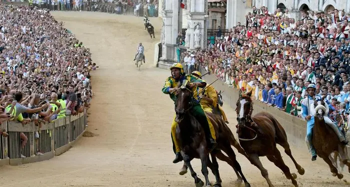 Niente Palio di Siena quest'anno, come durante la guerra