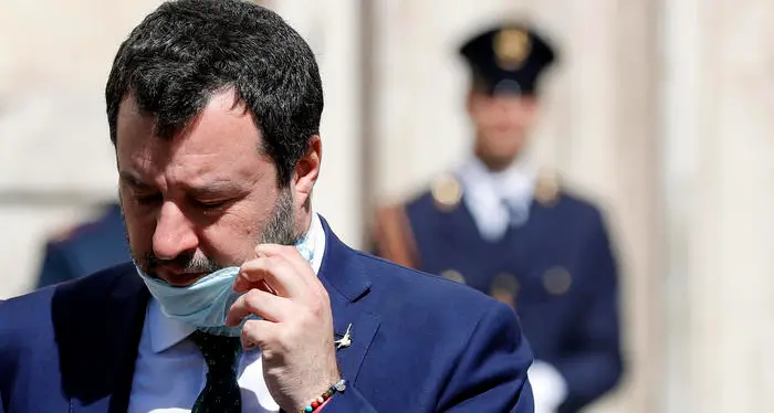 Salvini: chiese aperte a Pasqua Ma l'appello per la messa provoca mille polemiche