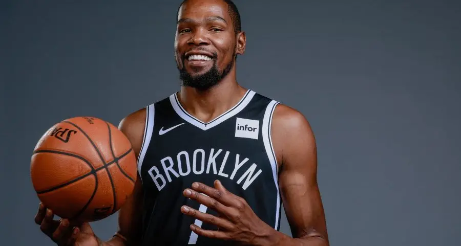Nba, positivi Kevin Durant e 3 compagni dei Nets