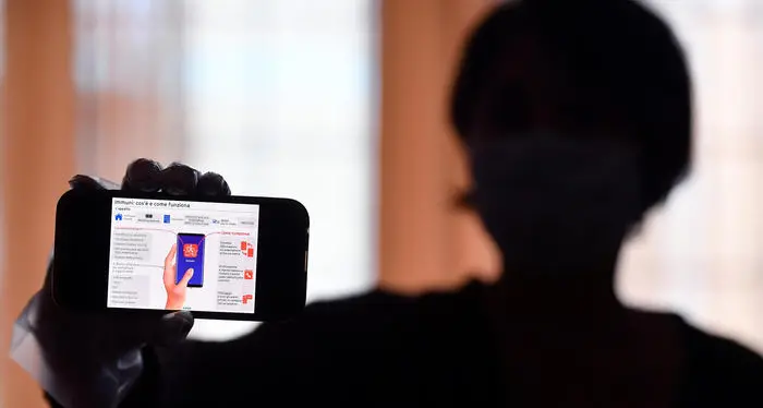 Coronavirus: il Mit promuove la app Immuni