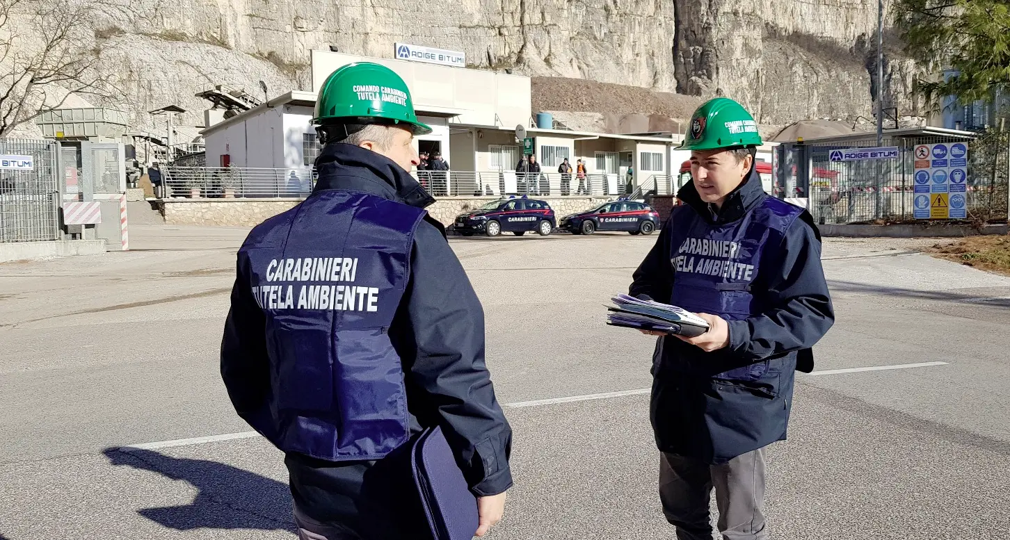Discarica abusiva Adige Bitumi: otto indagati dopo il blitz dei Noe coinvolto anche il Comune di Mezzocorona