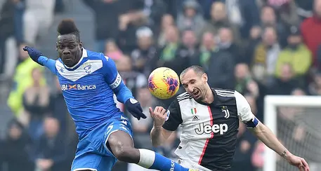 Calcio serie A, squadre in isolamento dopo il via agli allenamenti di gruppo