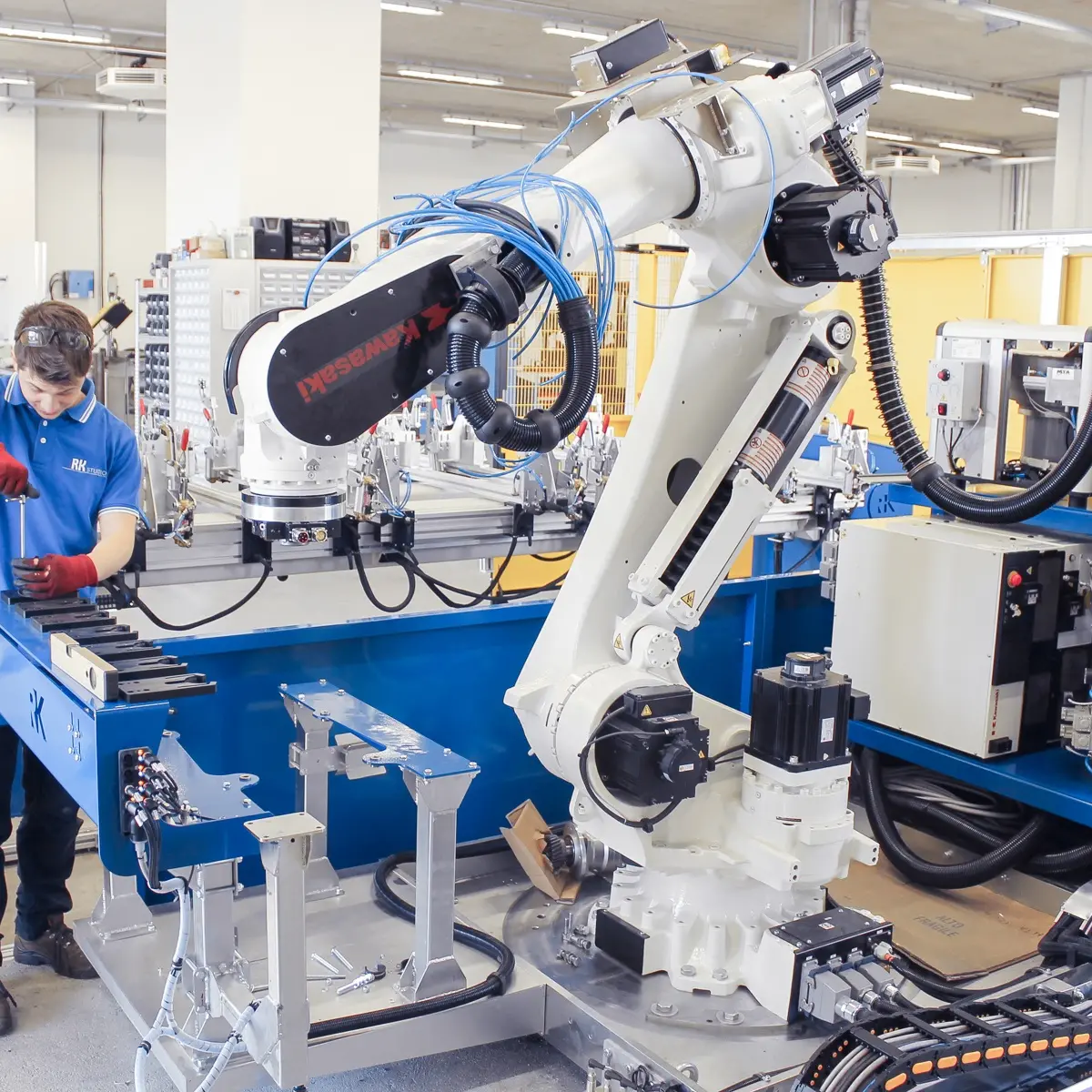 Linea produttiva di garze realizzata dalla RK Macchine nel Polo Meccatronica