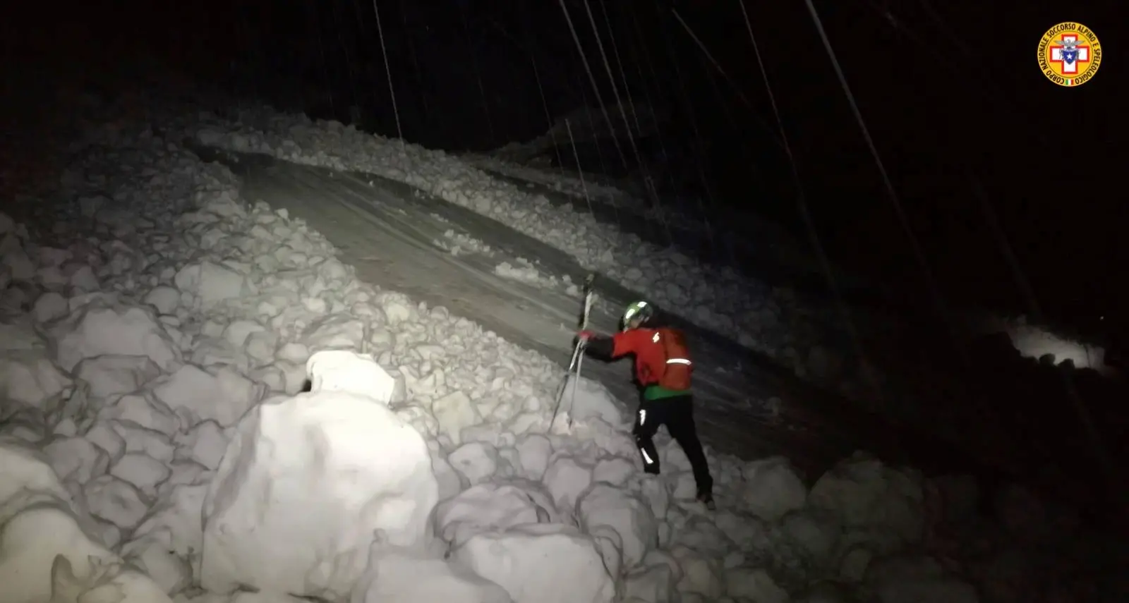 Valanga in Valtellina uccide alpinista di 38 anni