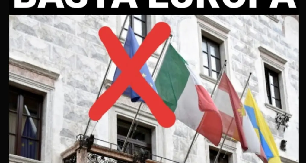 Ammainare la bandiera europea? Fugatti si pente di Facebook, ma non del messaggio «sovranista»