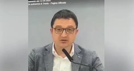 Passeggiate sì o no? Ghezzi ironizza sulle parole del presidente Fugatti - VIDEO