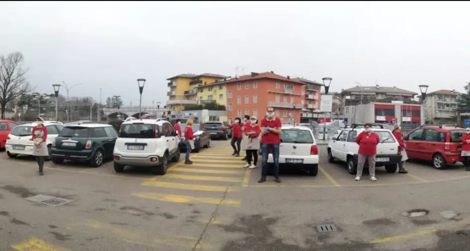 Protestarono per le mascherine il Poli taglia 15 minuti di paga ai commessi di Rovereto
