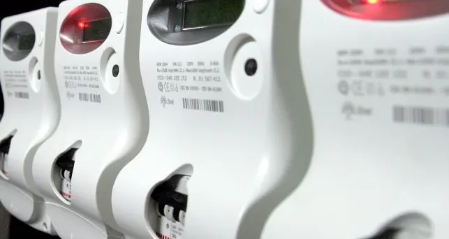 Bollette rifiuti: arriva lo stop per 86mila Luce, sconto a 175mila famiglie