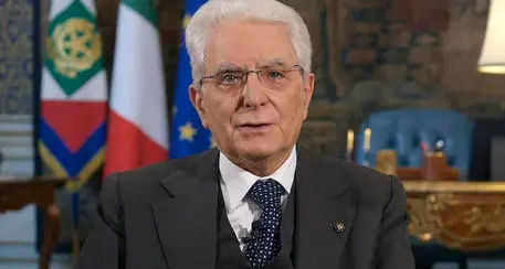 Mattarella: \"E' un dovere ricordare il coraggio di chi non si è piegato al terrorismo\"