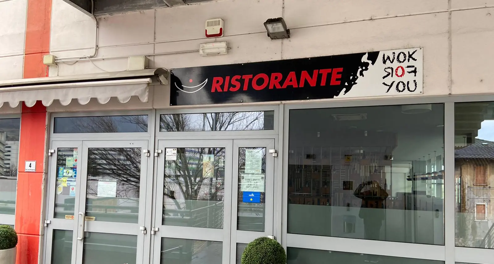 Coronavirus: domani riaprono le scuole trentine ma intanto ci sono i ristoranti che chiudono mentre c'è chi propone il caffè da portar via