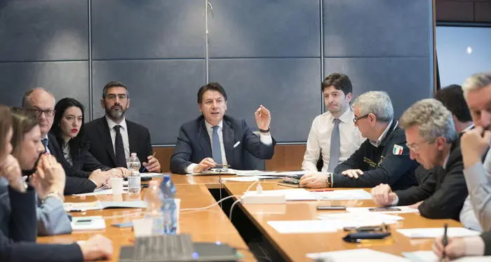 Virus: nuovo decreto del Governo con le misure divise per territori si prevede anche il \"lavoro agile\"