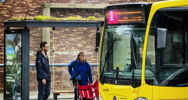 Lussemburgo elimina il biglietto: contro l'inquinamento da traffico trasporti pubblici gratis per tutti