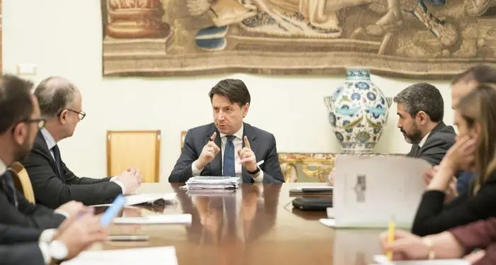 Coronavirus: in vista lo stop per 30 giorni in tutta Italia di ogni evento anche sportivo