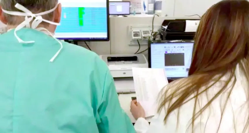 Il virus non ferma gli sciacalli Gli anziani nel mirino «Vendono tamponi a domicilio»