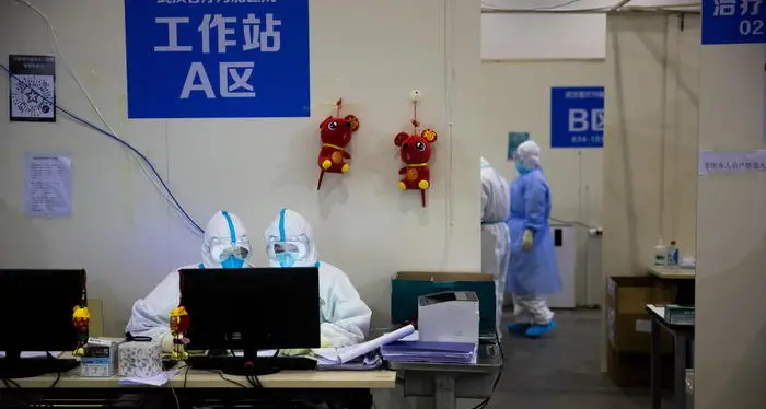 Coronavirus: in Cina un reparto ospedaliero gestito dai robot