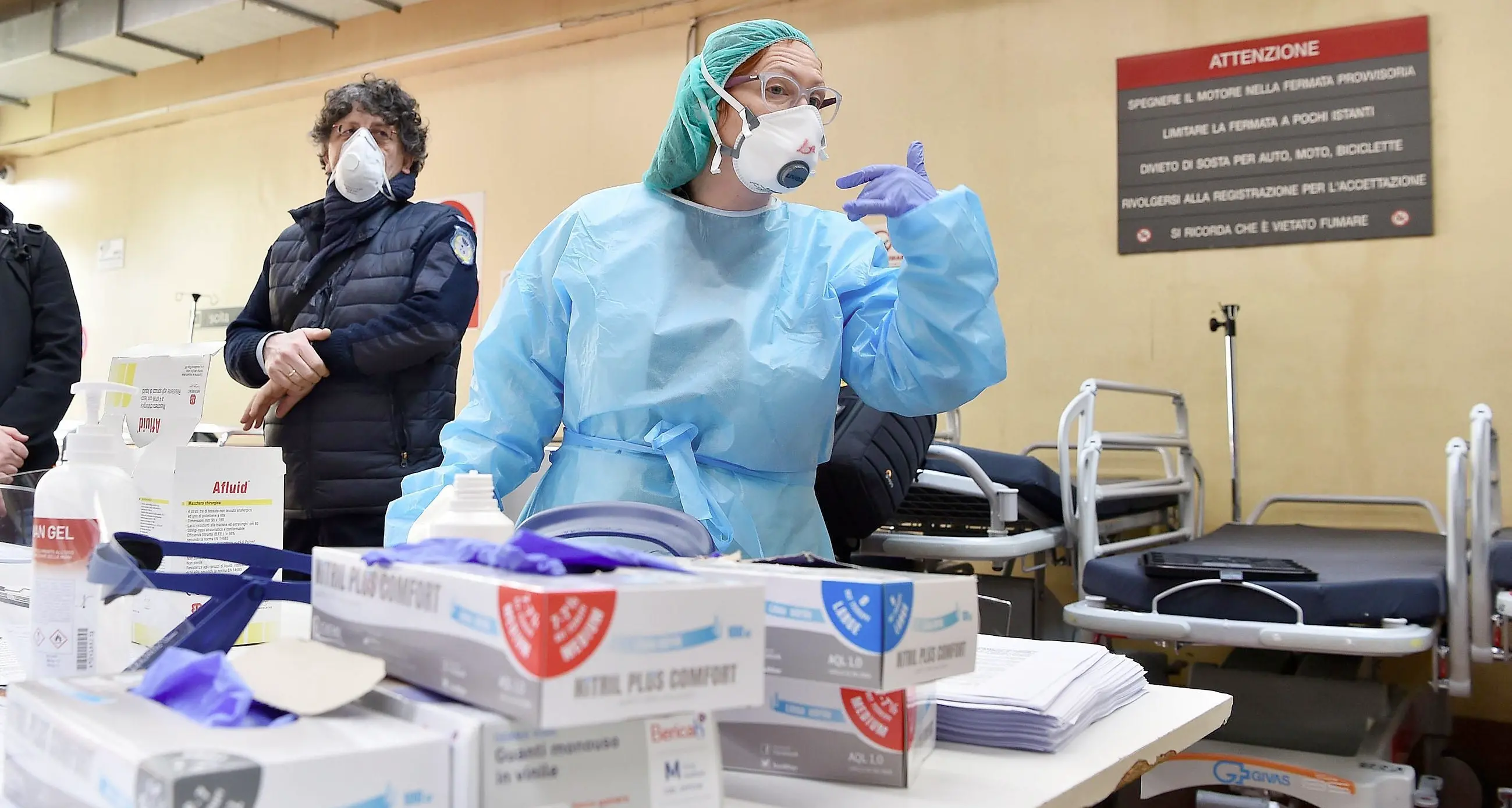 Regioni, i gialli delle mascherine ordinate, partite e mai arrivate