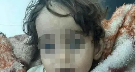 Siria: bimba morta di freddo mentre il padre tentava di portarla in ospedale a piedi