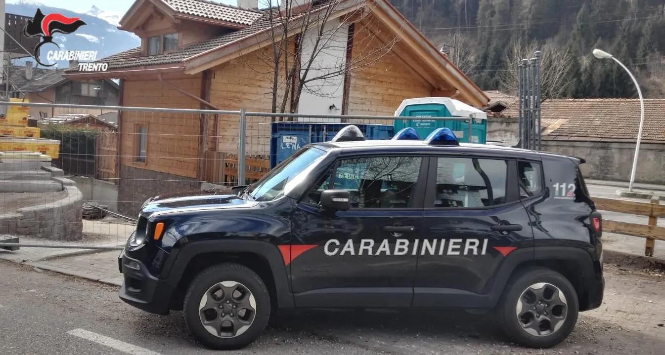 Intenso weekend per i Carabinieri: bloccato un ladro in cantiere a Predazzo, un arresto e una denuncia a Trento e in Rotaliana