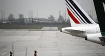 Il cadavere di un bambino di 10 anni nel carrello di un aereo atterrato a Parigi