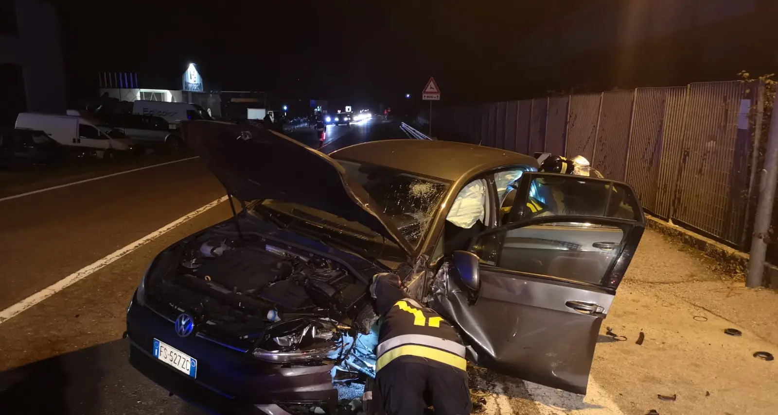 Scontro frontale a Besenello feriti cinque giovanissimi e traffico in tilt per due ore